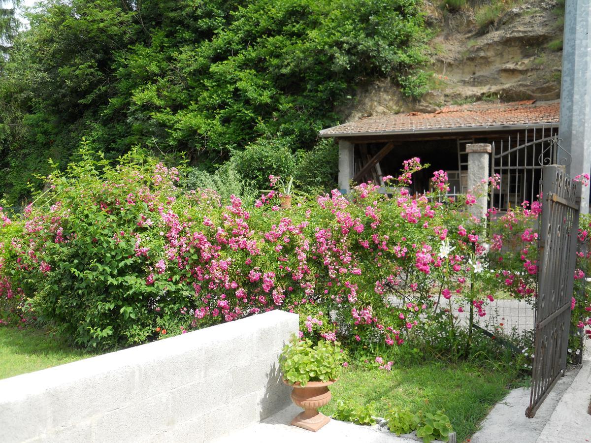 Casa Clotilde Bed and Breakfast Stazzano Exteriör bild